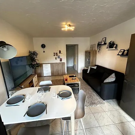 Joli T2 Centre Port Avec Wifi Agde